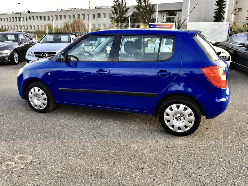 Škoda Fabia 1,2 HTP Ambiente Nová STK - fotka 10 z 22