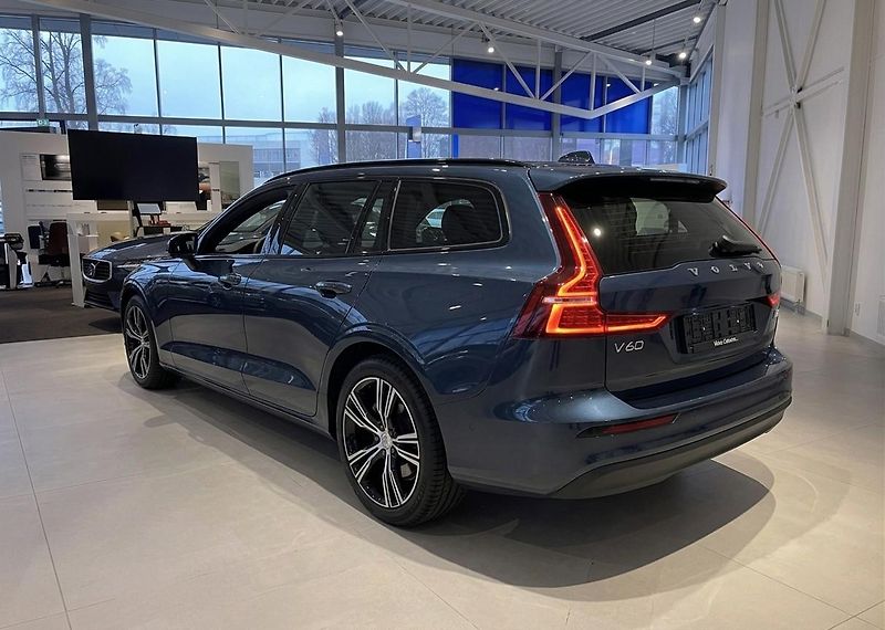 Volvo V60 (2026) B4 PLUS DARK MY27 - fotka 4 z 6