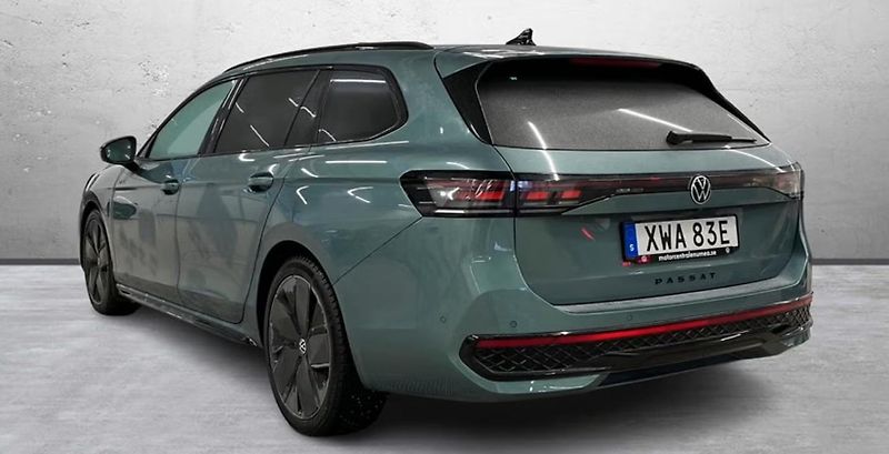 Volkswagen Passat Variant 2.0 TDI 4M R-Line Pano. HuD - fotka 3 z 6