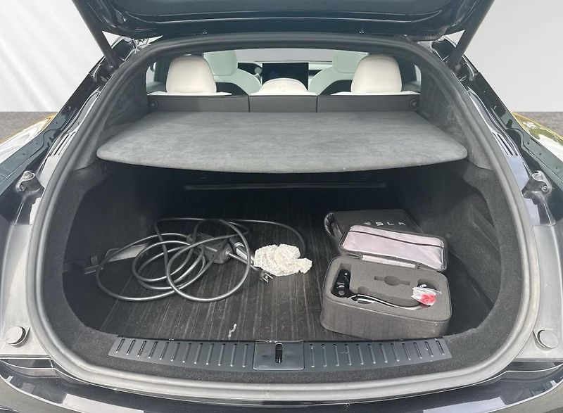 Tesla Model S Plaid AWD FSD Tažné Bílý in.  - fotka 28 z 28