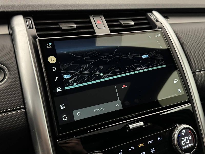 Land Rover Discovery (2023) 3.0 Dynamic SE, tažné, odpočet - fotka 37 z 48