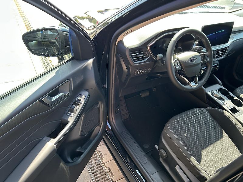Ford Kuga Top Edition 2.5 PHEV 178kW - fotka 16 z 38