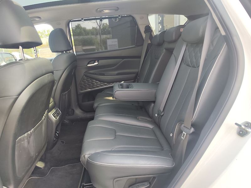 Hyundai Santa Fe 2.2 CRDI/142kW STL PRM PNM 4x4 - fotka 15 z 42