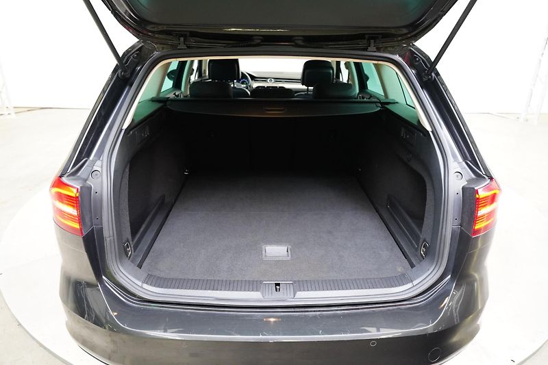 Volkswagen Passat - fotka 24 z 24