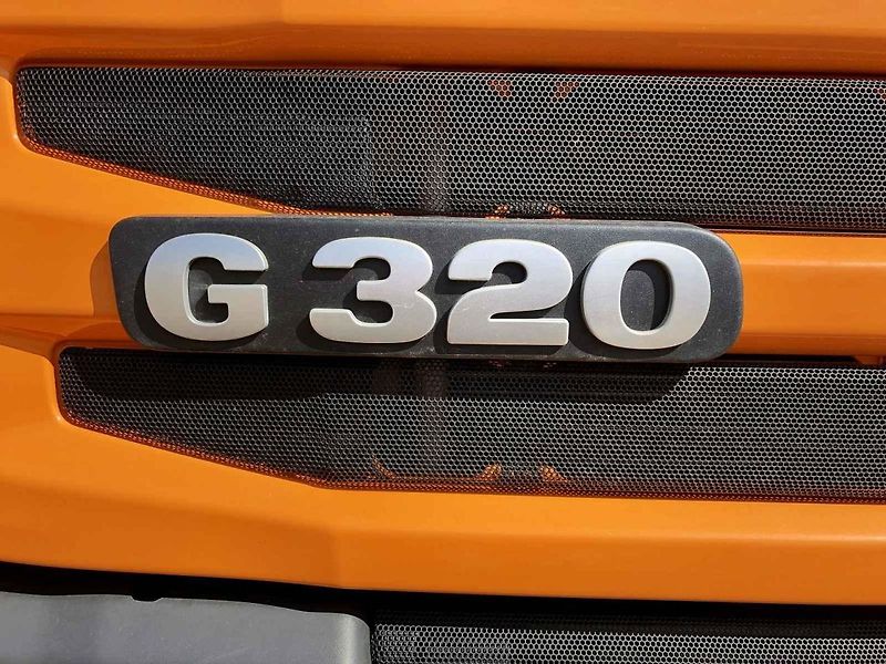 Popelářský vůz Scania G320.