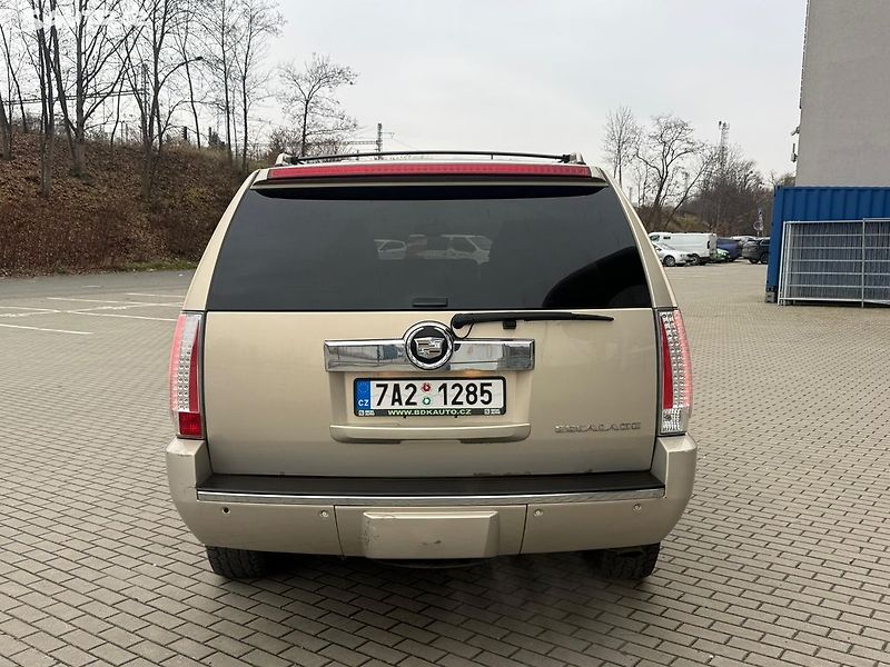 Cadillac Escalade (2007) V8 6.2i+LPG 301kw Původ ČR DPH - fotka 4 z 25