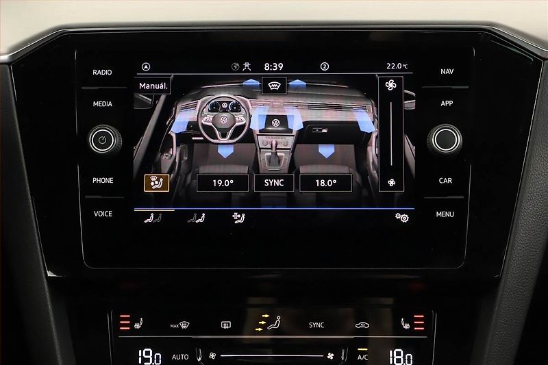 Volkswagen Passat (2023) 2.0 TDI - fotka 16 z 20