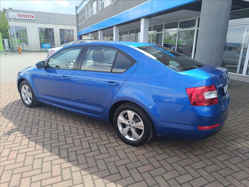 Škoda Octavia 1,6 TDi Style - fotka 6 z 18