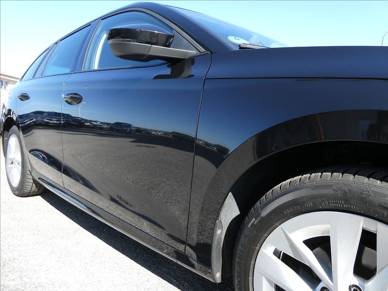 Škoda Octavia 1,5 TSi 110kW DSG 1.majitel - fotka 14 z 51