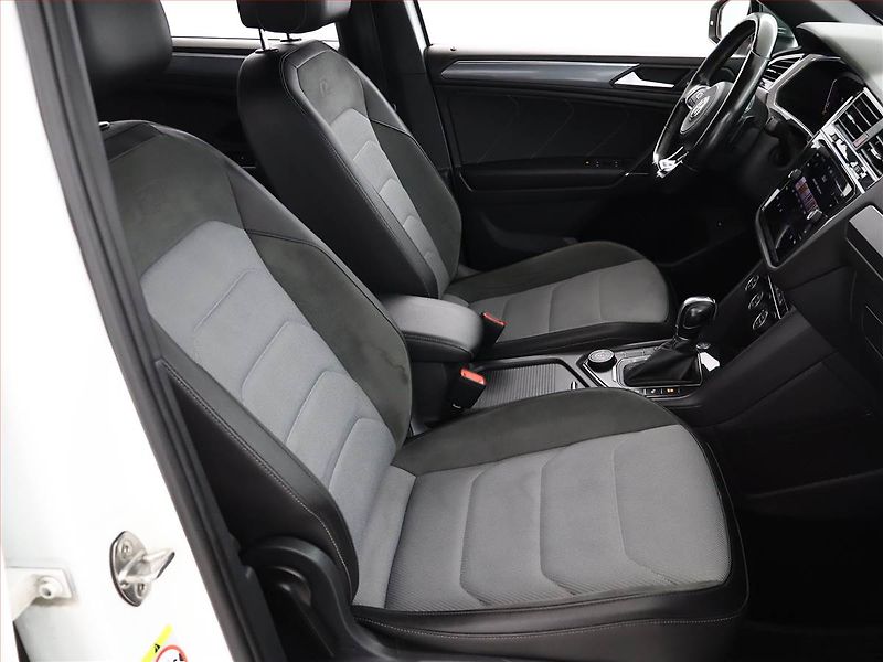 Volkswagen Tiguan Allspace (2019) R-Line 2.0 BiTDI - fotka 7 z 22