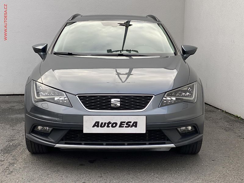 Seat Leon (2015) 2.0 TDi, X-Perience, AT - fotka 2 z 17