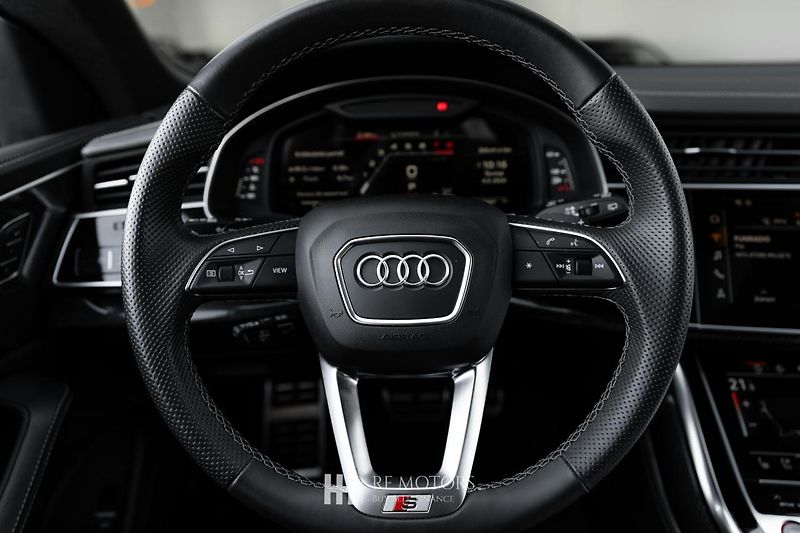 Audi SQ8 (2022) 4.0 TFSI 373kW quattro - fotka 31 z 44