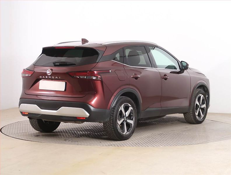 Nissan Qashqai (2022) N-Connecta 1.3 DIG-T - fotka 5 z 20