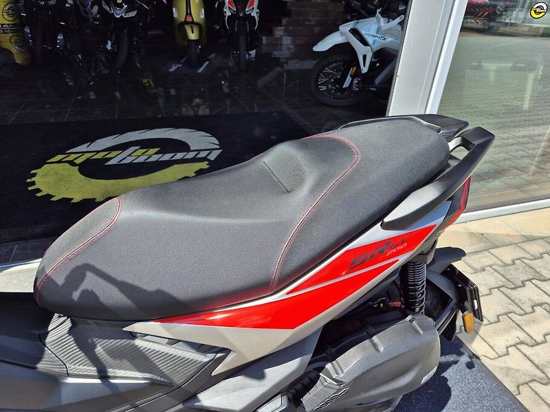 Aprilia SR GT 200 (2026) SPORT EU5+ - fotka 13 z 20