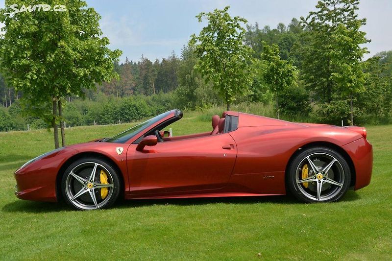 Ferrari 458 Spider Nové ! Top Výbava LIFT - fotka 30 z 33