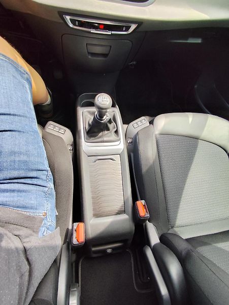 Citroën Grand C4 Picasso (2014) - fotka 20 z 34
