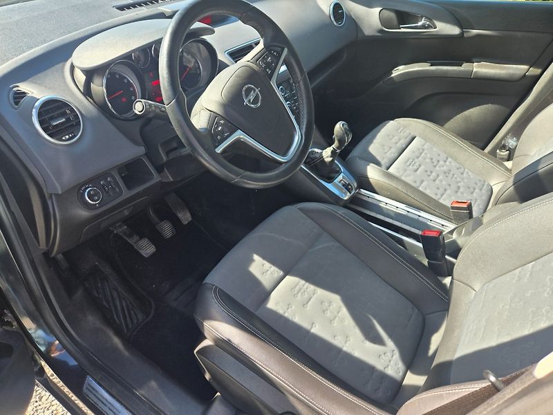 Opel Meriva (2012) 1.4 i Top Stav,Serviska - fotka 8 z 26