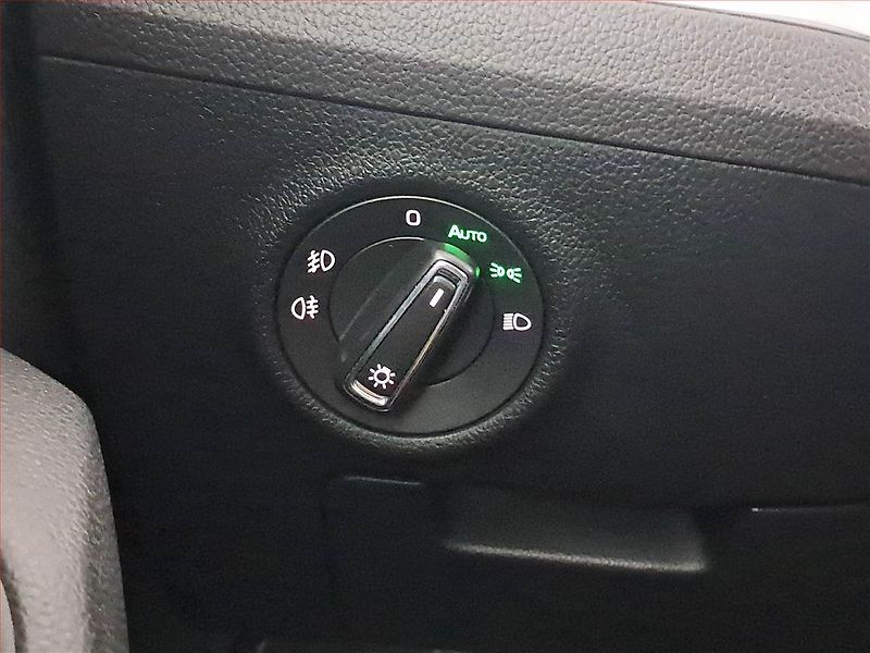 Škoda Superb (2021) 2.0 TDI, Automat, ČR,1.maj - fotka 18 z 25