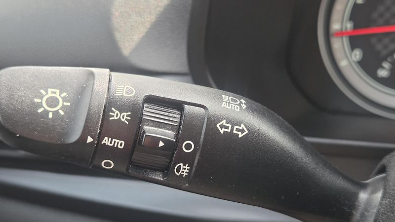Hyundai Bayon (2023)  1.2i 62 kW ComfortClub CZ DPH - fotka 24 z 28