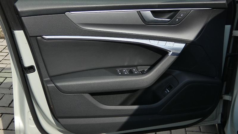 Audi A6 ALLROAD QUATTRO 50 TDI quattro - fotka 8 z 26