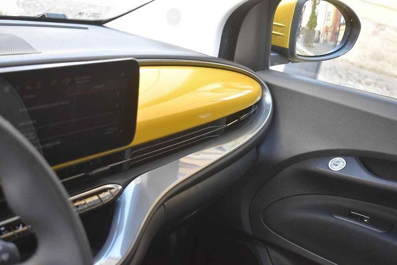 Fiat 500 je stále krásné auto. Nyní už nemusí být jen elektrický.