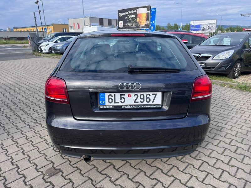 Audi A3 (2011) 2,0 TDI 103 KW 2. MAJ 2X KOLA - fotka 5 z 49