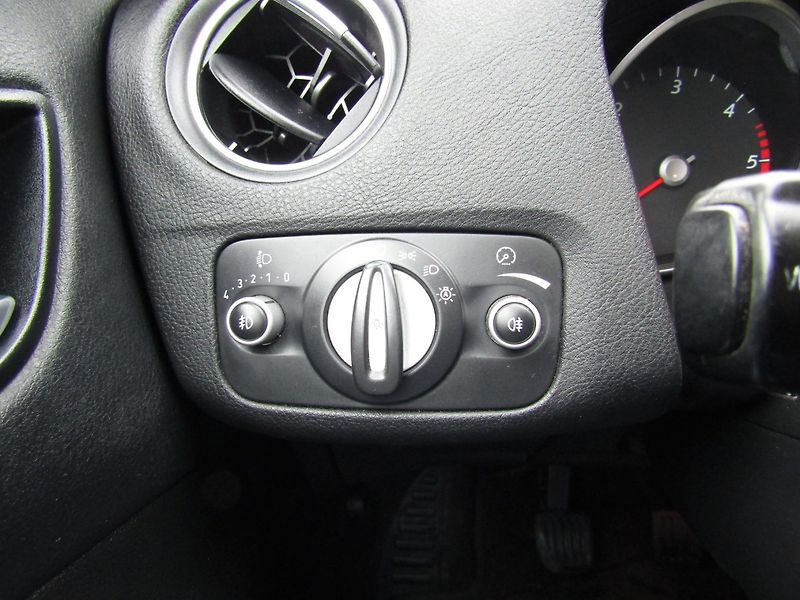 Ford Mondeo (2011) 1.6 TDCi 85kW - fotka 33 z 45