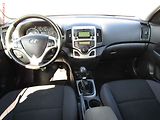 Hyundai i30 (2012) 1.6 CRDi, ČR, AC, tempo - náhled 8