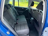 Volkswagen Tiguan 2,0 TDI 4x4 / Sport / servis.k - náhled 16