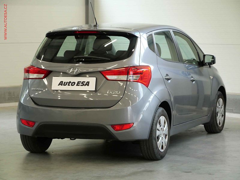 Hyundai ix20 (2015) 1.6 CVVT, 1.maj,ČR, Klima - fotka 4 z 21
