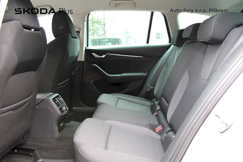 Škoda Octavia (2025) Selection 1.5TSI / 110kW 6°MP - fotka 21 z 24