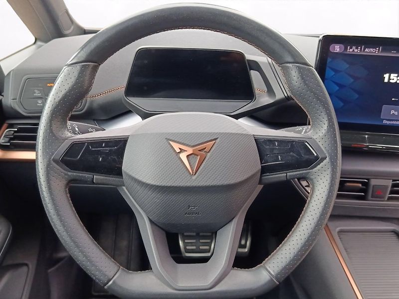 Cupra Born 150kW ACC Kamera KESSY Tep.čer - fotka 12 z 15