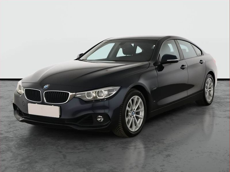 BMW Řada 4 (2019) Sport Line 418i, Automat - fotka 2 z 16