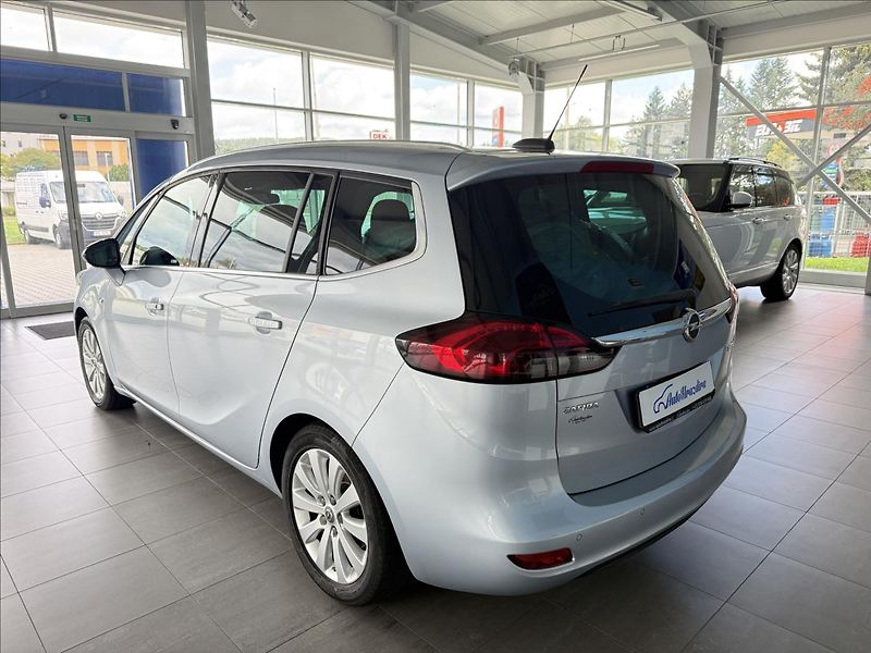 Opel Zafira 1,4   103kW,SERVISKA,2.MAJ,7MÍ - fotka 4 z 26