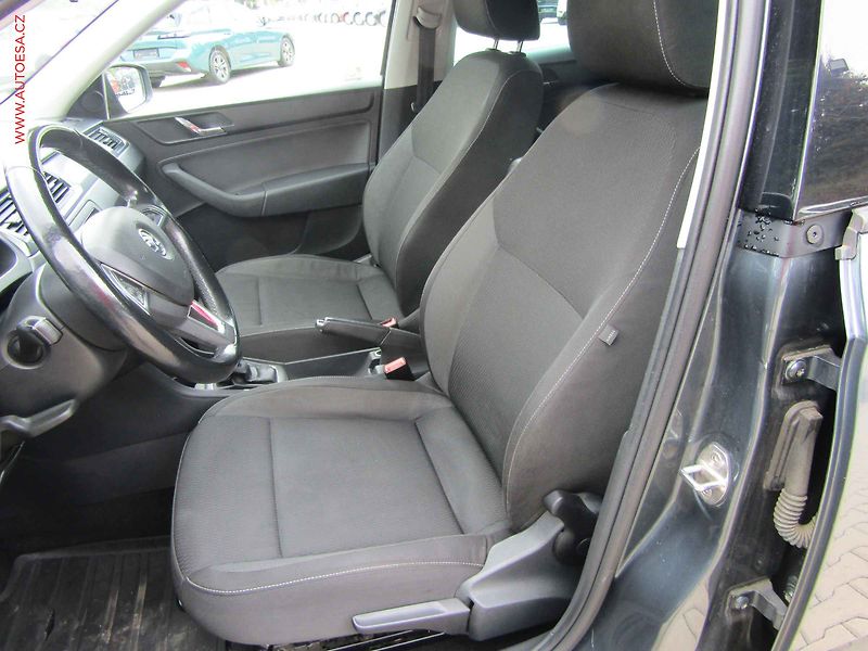 Škoda Rapid (2014) 1.2 TSi, ČR, AC - fotka 9 z 15