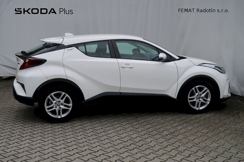 Toyota C-HR (2022) 1,8 Hybrid 90kW e-CVT Comfort - fotka 3 z 34