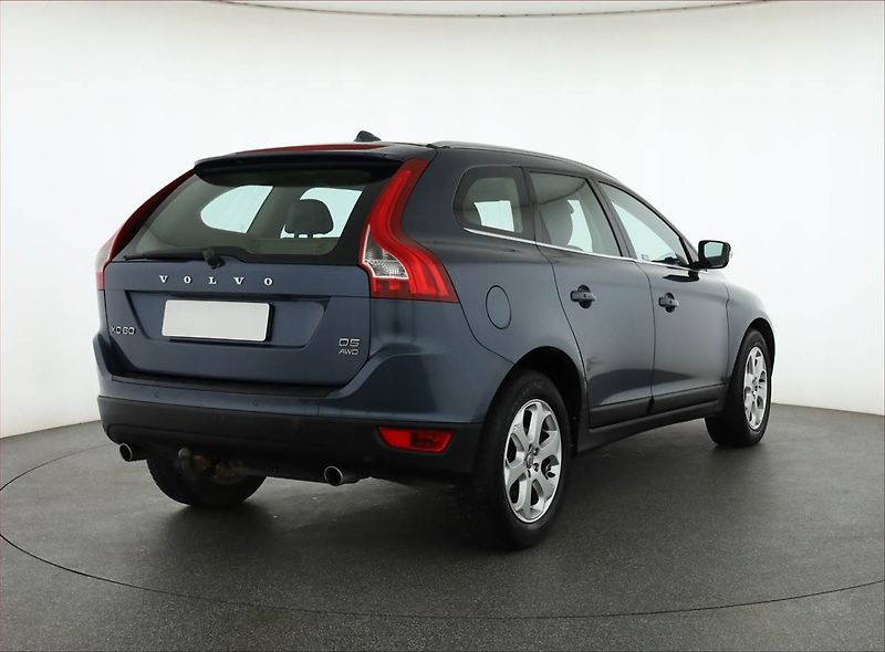 Volvo XC60 (2010) D5 Polestar, 4X4, Automat - fotka 5 z 17