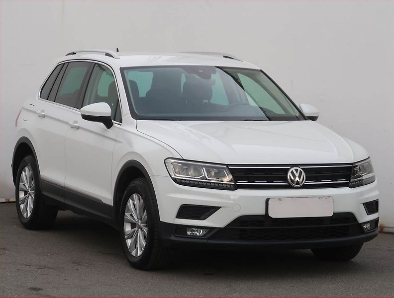 Volkswagen Tiguan (2019) Comfortline 2.0 TDI, 4X4 - fotografie inzerátu