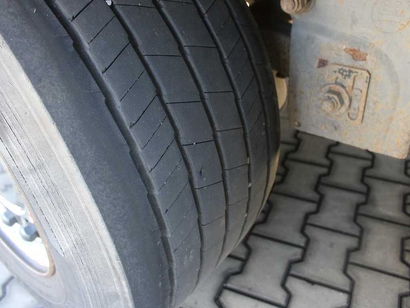 Krone SD LOWDECK, MULTILOCK, ZVEDACÍ NÁ - fotka 9 z 12