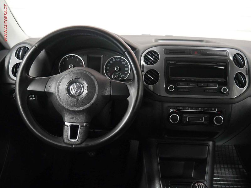 Volkswagen Tiguan (2011) 1.4 TSI, ČR, AC, temp - fotka 13 z 19