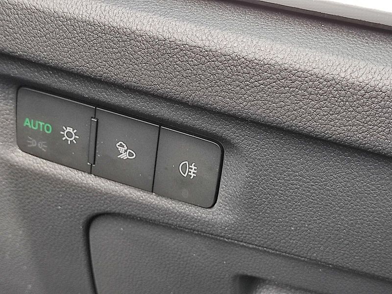 Škoda Octavia (2025) Combi Selection 1,5 Tsi 110 Kw - fotka 30 z 40