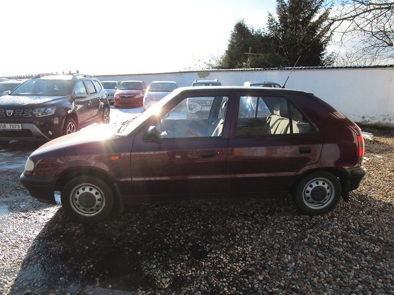 Škoda Felicia 1,3 MPI - 40KW - PĚKNÝ STAV - fotka 4 z 16