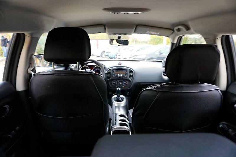 Nissan Juke (2015) 1,6i 69 kW - fotka 17 z 40