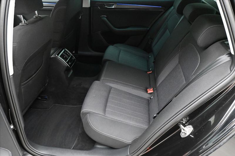 Škoda Superb 1,5 TSI 110 kW DSG Business Zá - fotka 14 z 32