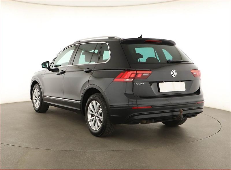 Volkswagen Tiguan (2019) 2.0 TDI, Automat, Serv.kniha - fotka 4 z 24