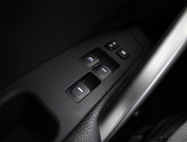 Hyundai Veloster (2012) 1.6 GDI, Tempomat - fotka 13 z 15
