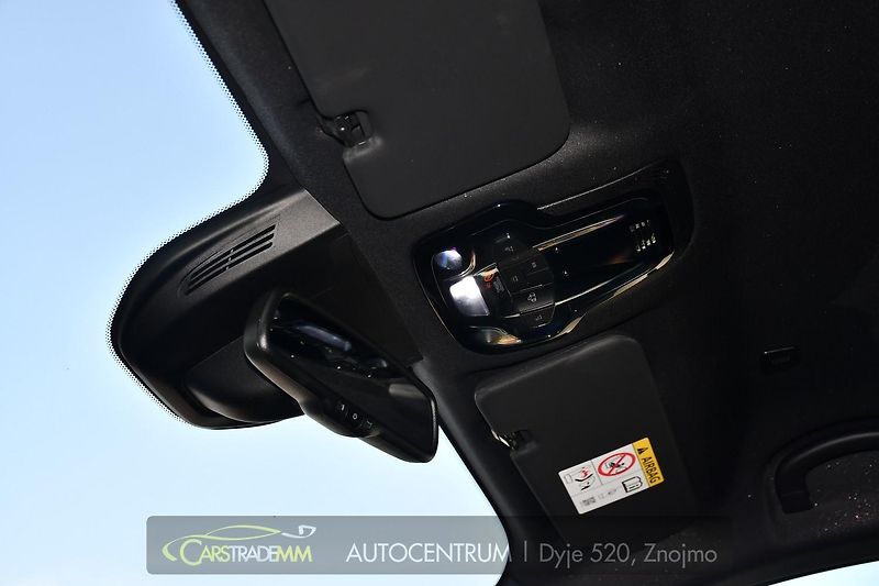 Alfa Romeo Stelvio 2.2D 16V 154kW Veloce AT8-Q4 - fotka 44 z 52
