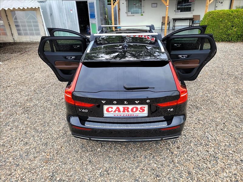Volvo V60 T6 257kw,AWD,Inscript,kůže - fotka 43 z 50