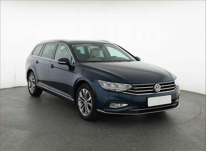 Volkswagen Passat (2020) Elegance 2.0 TDI, Automat - fotka 1 z 19