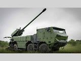 Tatra Force 8x8 – podvozek s velkou houfnicí ráže 115 mm.